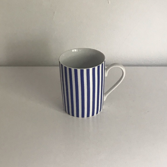 Vintage Mugs - Set of 2 - Picture 6 of 8